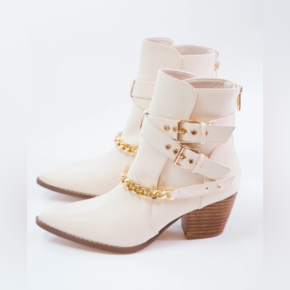 Matisse Shoes - Matisse Cream Ankle Boots with Gold Chain Detail